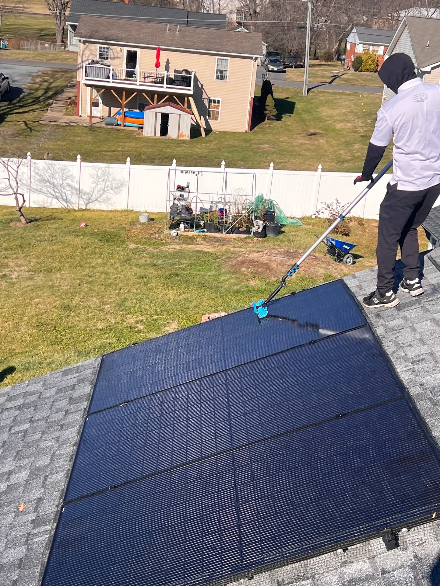 Solar Panel cleaning service in Loudoun county, Arlington, Great Falls, Mclean.
